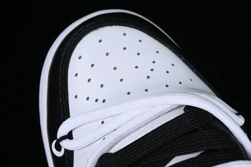 All Categories Nk SB Dunk Series Nk SB Dunk Low Low-top sneakers Nk Dunk Low Black and White Panda Customized version of deconstructed strap casual sneakers DD1391-100
